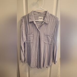 Abercrombie & Fitch Boyfriend Purple Button-up Large